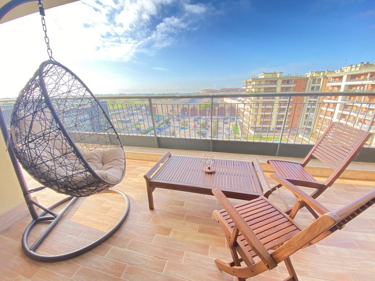 Golden Hour Apartment - Panoramic Terrace Fiumicino Zewnętrze zdjęcie